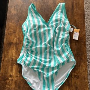 Kona sol one piece bathing suit size 14w.
